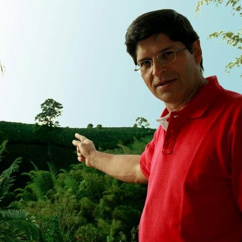 Quindiano, Ex Vicerrector @Uniquindio.  Ingeniero Industrial, Especialista en Finanzas y Desarrollo Económico Tokyo, Master en Business Studies U.K #AncizarVive