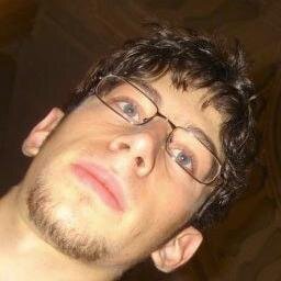 Graphic designer, Pc gaming enthusiast, Android evangelist, who has always believed in form function