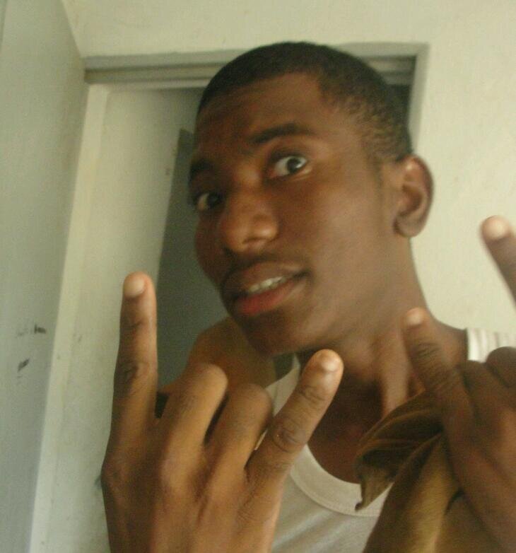 J'vie ma vie; FUCK ton avis!!!!!Et surtout dans la vie moi jcomptes reu$$ir!