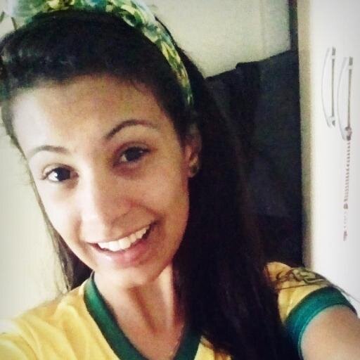 Morena pra que tanta cena, se todo poema eu faço pra você ♫