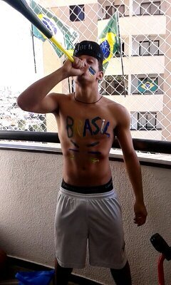 Nos olhos o sonho,na chuteira o futuro,no rosto a alegria e a ousadia pra conquistar o mundo com o #FUTEBOL