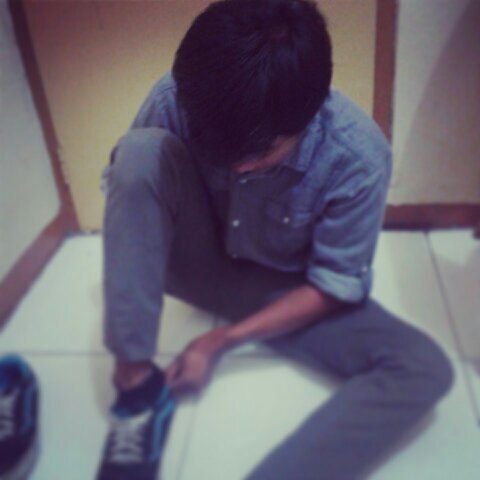 ivandio_'s profile picture. Pemuda Desa yang sedang Mendampingi Orang Tuanya untuk Bangkit dari Keterpurukan