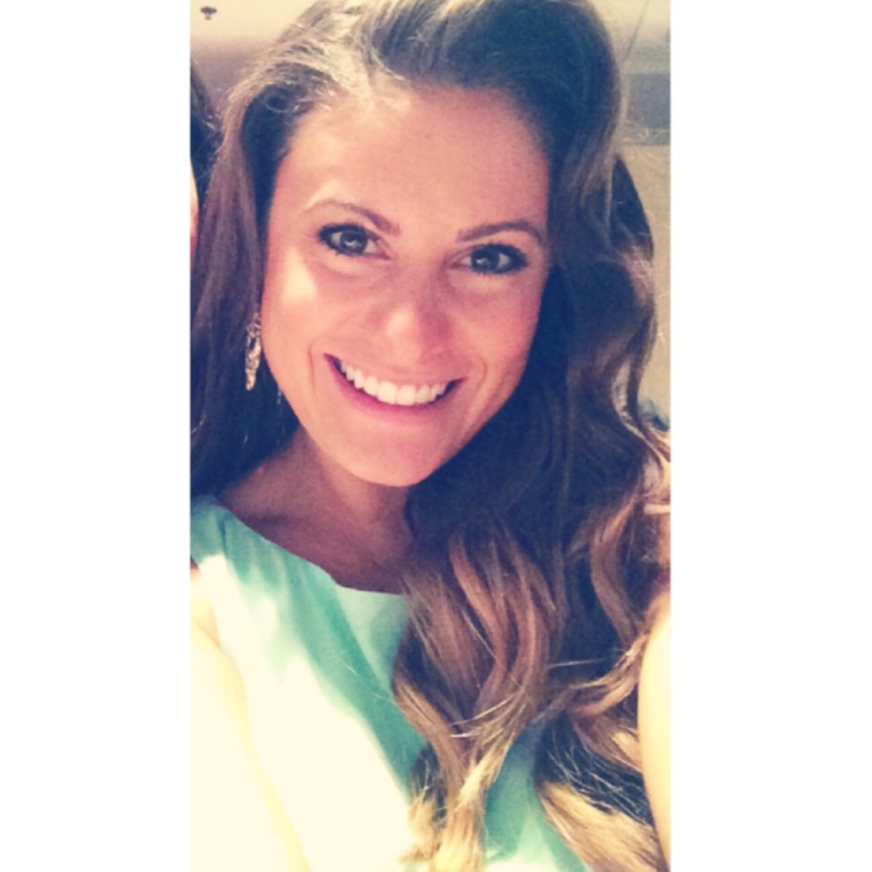 meredith_stav's profile picture. Anything is possible in the mind of a positive thinker ... ✌️❤️