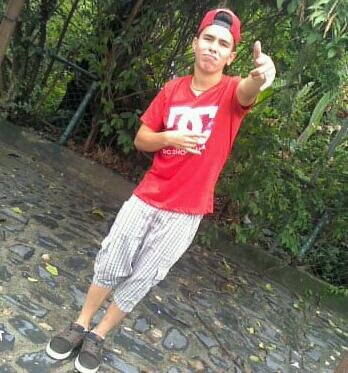 Futbolista!*--* Graffitero!\o/ Practico BMX' I «3 Real Madrid! Skrillex,Dubstep,EDM & Rap!*0*' (FREE and BeatBox)