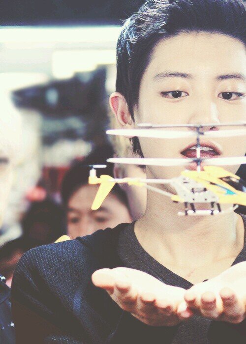 Park Chanyeol's fake parody.
