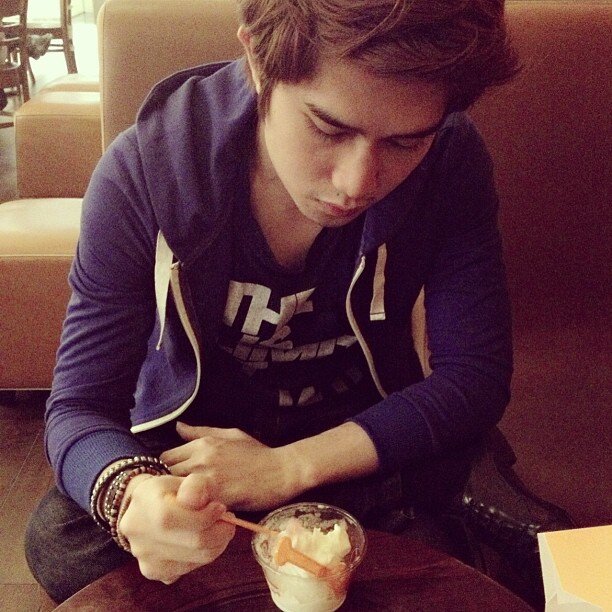 ((Ariz Lufias))  ig:whdhaz