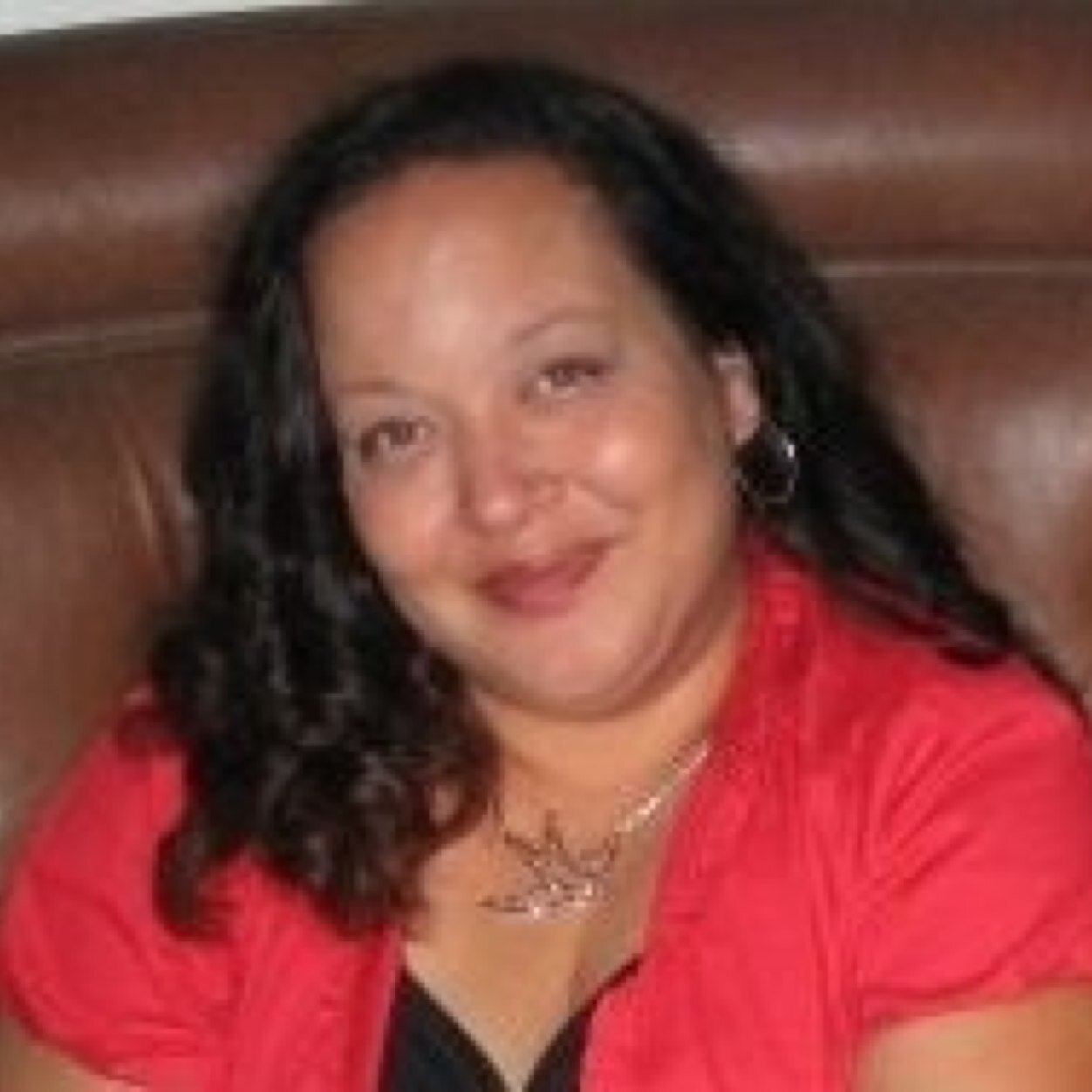 RochesterTeresa's profile picture. Coffee fiend, book lover, music junkie, former jurno turned PIO & 3rd generation Angeleno. Rts are not endorsements. Opinions are my own.