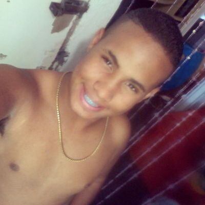 NAO NASCI EM BERÇO DE OURO MAS MEU FILHO VAI EU TENHO FÉ  ;)