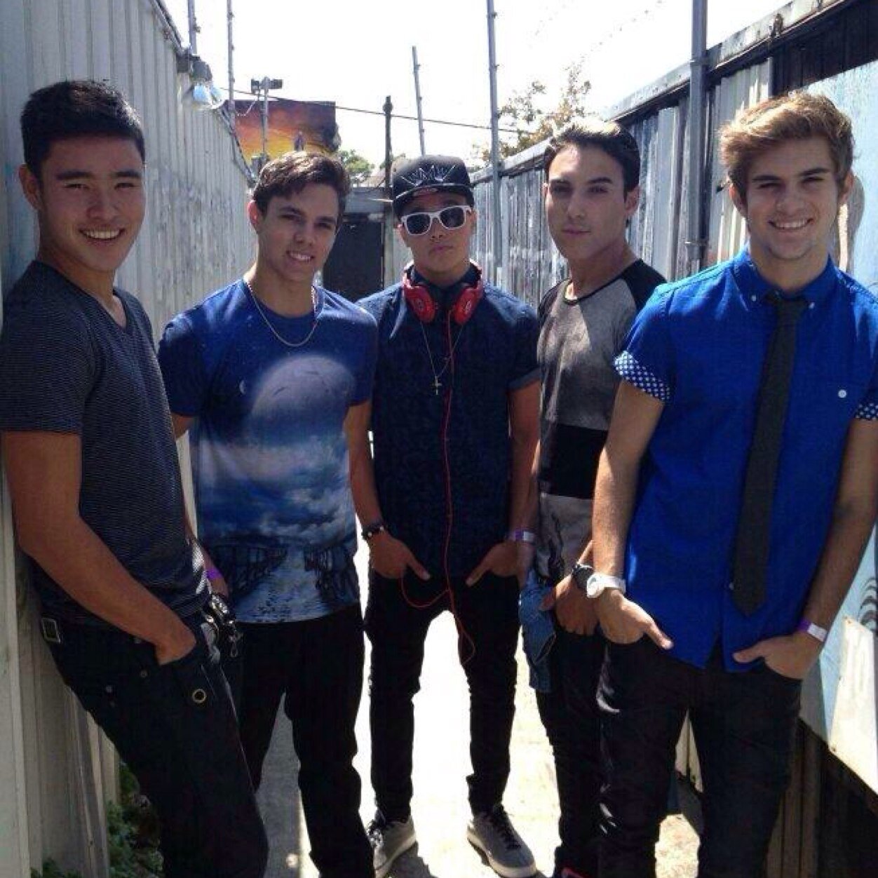 ImagineIM5xo's profile picture. So there are these boys Gabe,Dana, Will, Cole and David ooh they're so dreamy anyway, they are absolute Gods