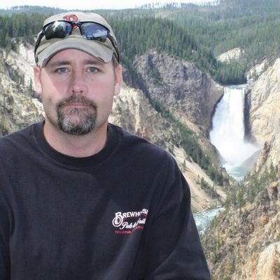 snydley911's profile picture. 