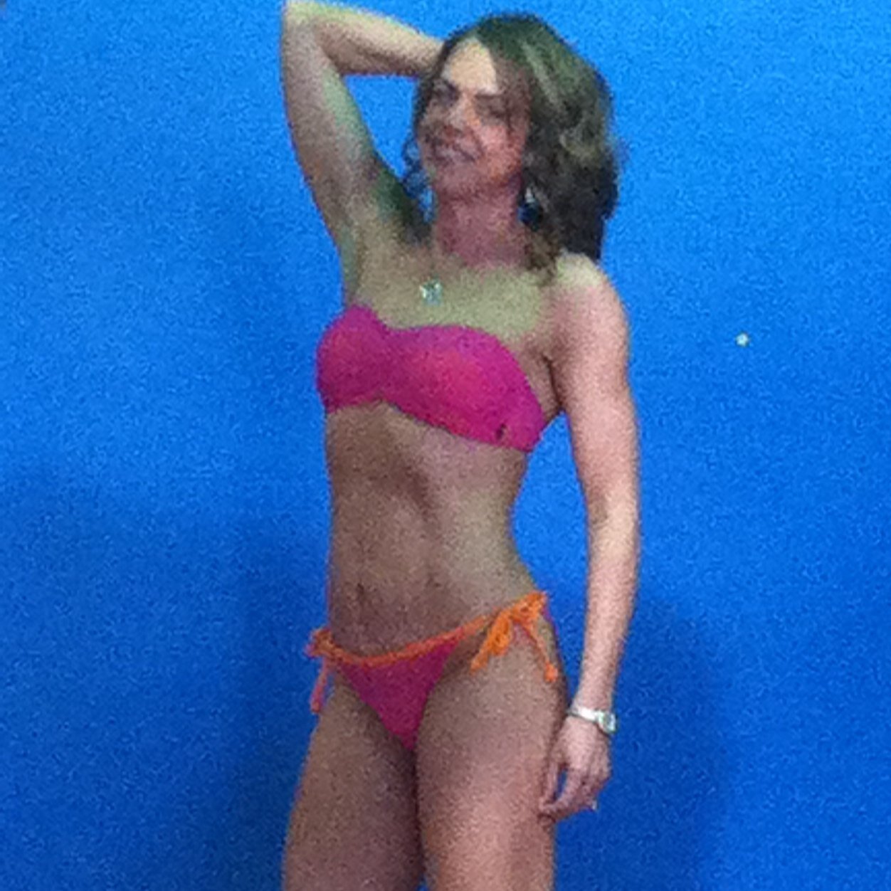 Mom. Dental Hygienist. Figure Competitor. Living life the way i should be....to the fullest!