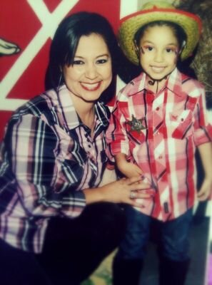 Enamorada de mis lindas hijas..!!