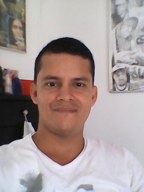 Soy #CreativosPublicidad y Aux. en Enfermería en Granada Meta, Buen padre y amigo.