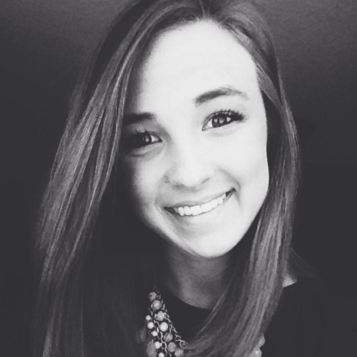 molly_mills's profile picture. 