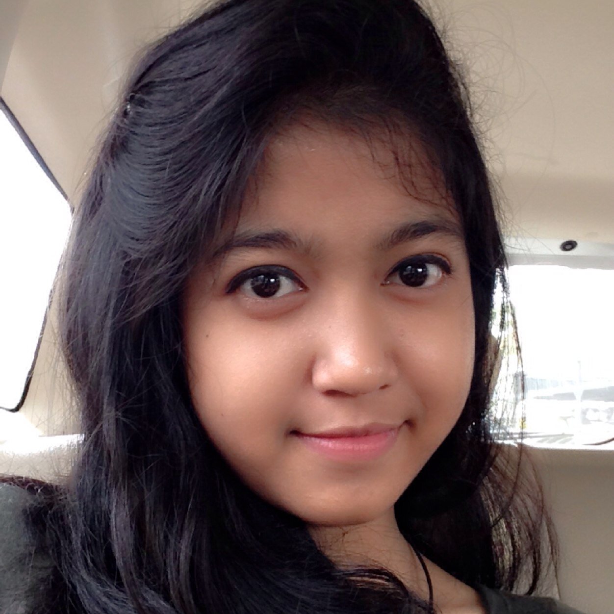 anggitawidyari's profile picture. I'm a singer | love jazz | Dimas Aji Prakoso | @WeAre_Weekend | member of Voice of Bali & Vocalista Paradisso | Alto 1 | studies IR at UPNVYK'13