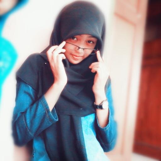 TrinurmaA's profile picture. Hidup berawal dari mimpi ;)