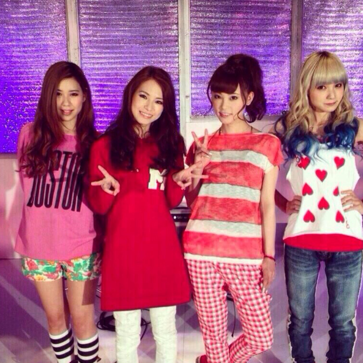 MUSIC垢 SCANDAL / ONE OK ROCK/miwa/シド/ B'z/SPYAIR/OLDCODEX/ボカロ/赤い公園/UVERworld/RADWINPS/歌い手(96猫、まふまふ、れおる、天月などなど)ギターもちょろっとかじってたりする。好きなの被ってたら気軽にフォロミー