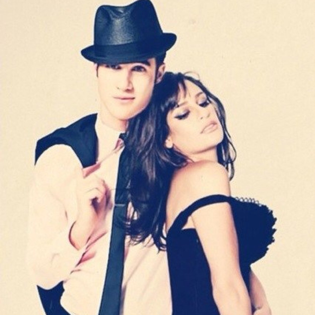 Jones_Lusy's profile picture. Hi i'm Lusy, i'm 15. I love music and studying foreign languages ;) Belieber :) (i follow back)