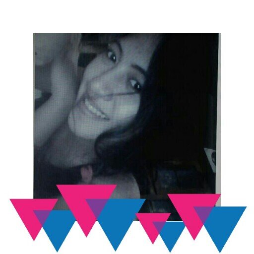 Art Enthusiast. Black&Red Addict. Banana. Penjelajah.  Ig: dwindafazaa.                                                                    line: dicill