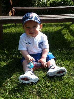 RossSimpson80's profile picture. Football is my religion,oakwell my church, #Rimmo is my god!! Dont worry about a thinhg