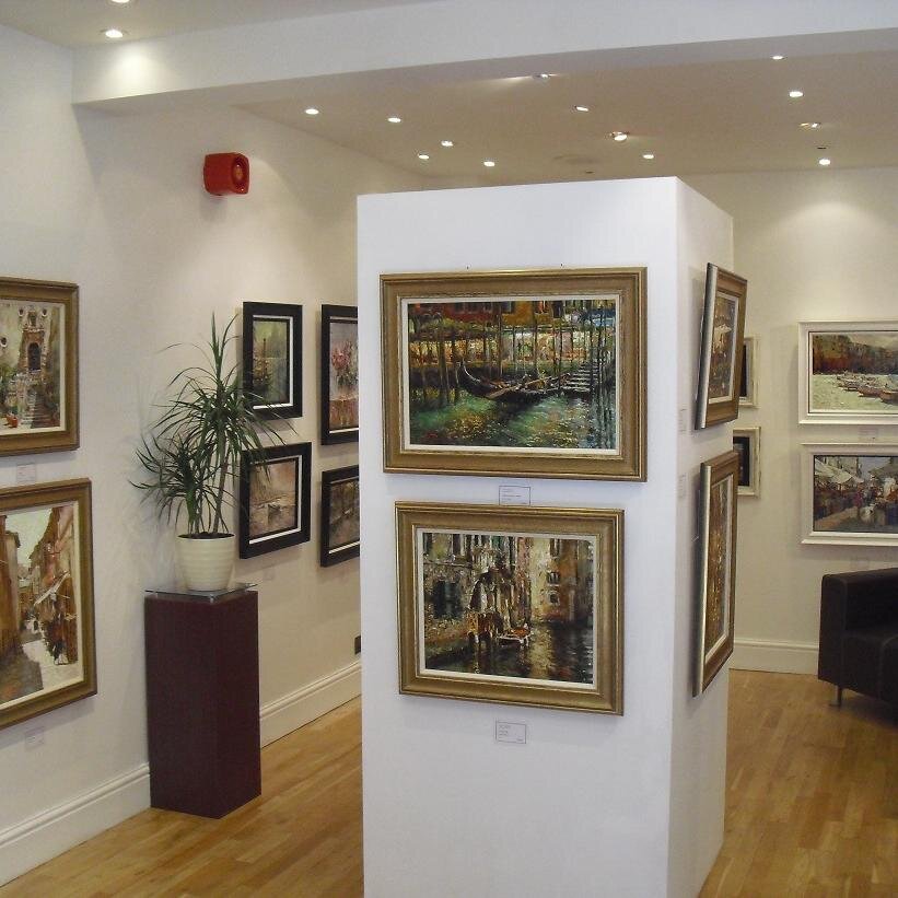 Welcome to the Hillier Gallery, the very best of UK and internationally renowned artists. We sell only high quality original artwork.