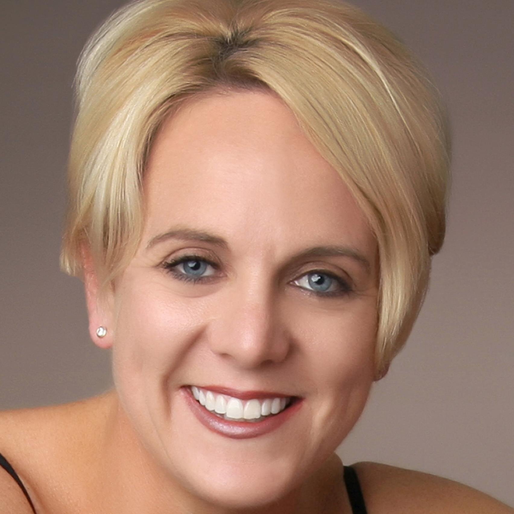 PR & Marketing consultant. Arts lover. Fitness focussed. Local activist. Mum extraordinare.