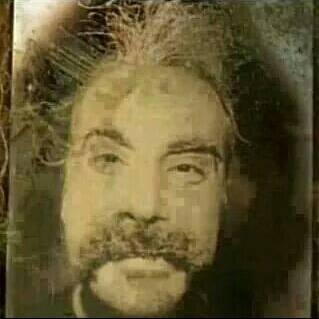 علشان فكرة حارب المهالك ... ربك وطنك ثم الزمالك
