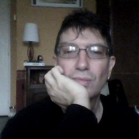 Alain Wodrascka est un écrivain, biographe et auteur de chansons.
Il est né le 12 février 1964 à Marseille, au sein http://t.co/1ESLvMSvt5