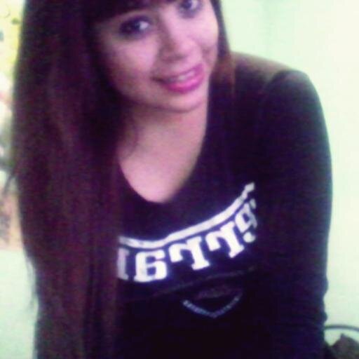 ''No retengas lo que se quiere ir, Para que puedas recibir aquello que quiere venir.''