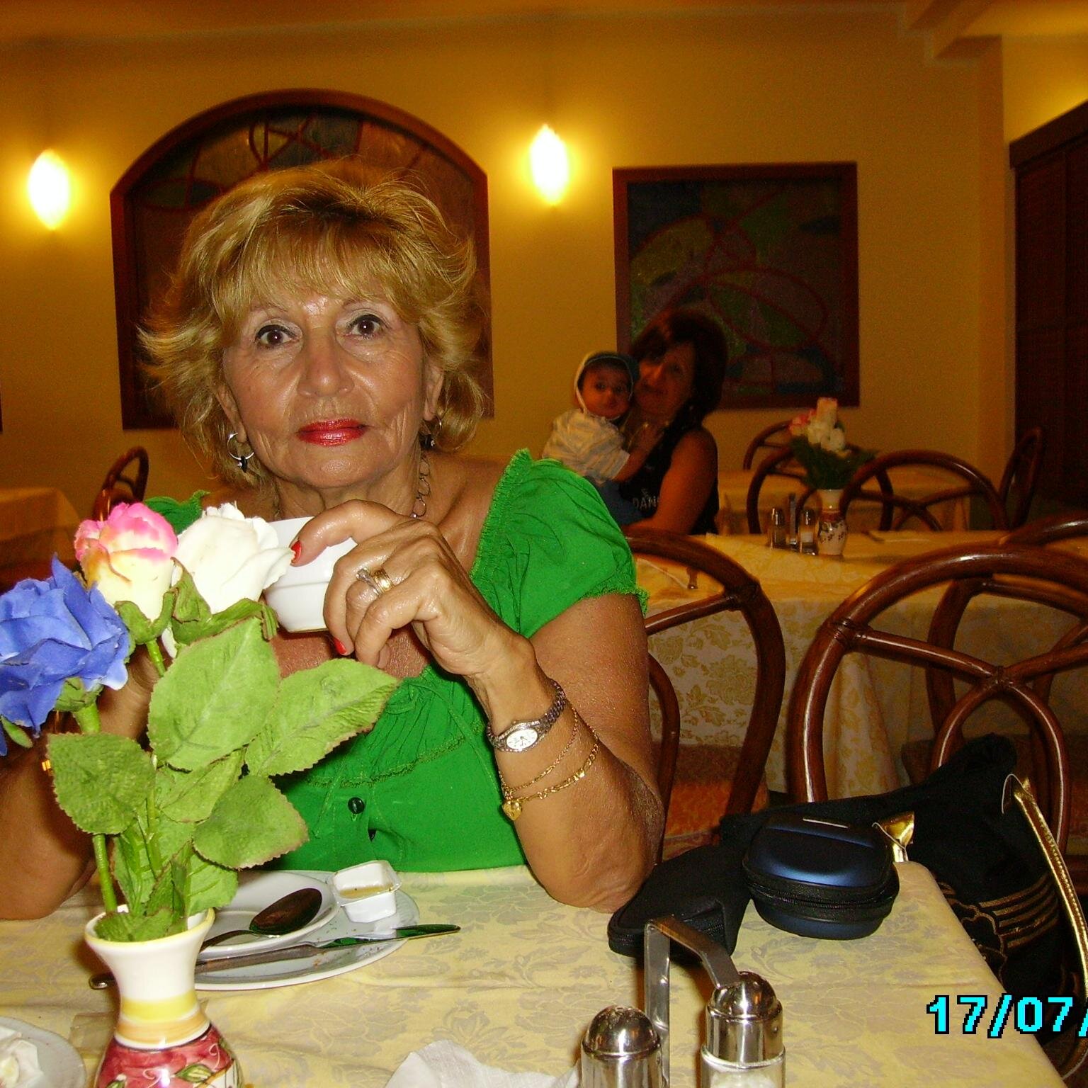 munrozammit's profile picture. I'm a mum and gran who in my life always wanted to know more about everything.Never too old to learn something new.