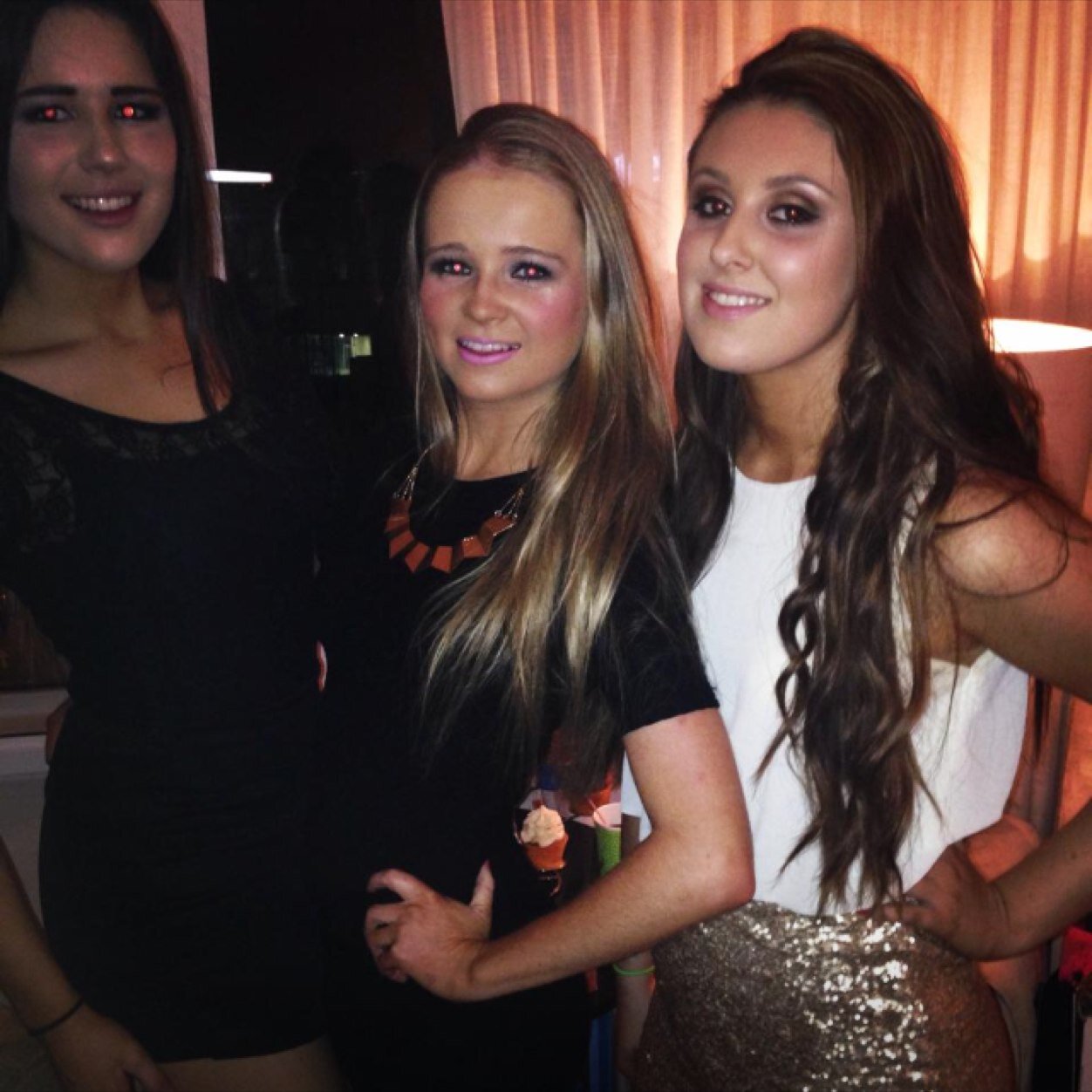 Hiii, follow me on instagram:hayley_mcnamara snapchat:hayleymcnamara9