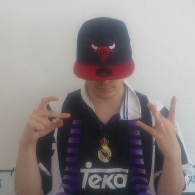 nadir adore les meuf les voiture et va devenir le meilleur rappeur du monde apres brasco insta :NADIR_DU_42