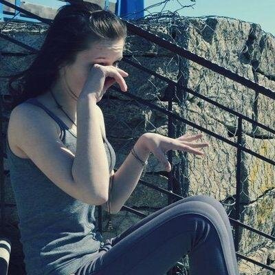 Здравствуйте. Стараюсь мыслить шутя. Нравится обмениваться идеями. Я достаточно общительная по жизни.