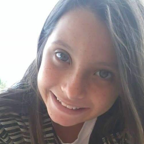 Lovatic,Selenator,Mixer e rebelnátiica Segue que eu sigo de volta ;)