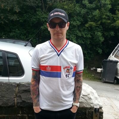 Rynoe's profile picture. I get up early....