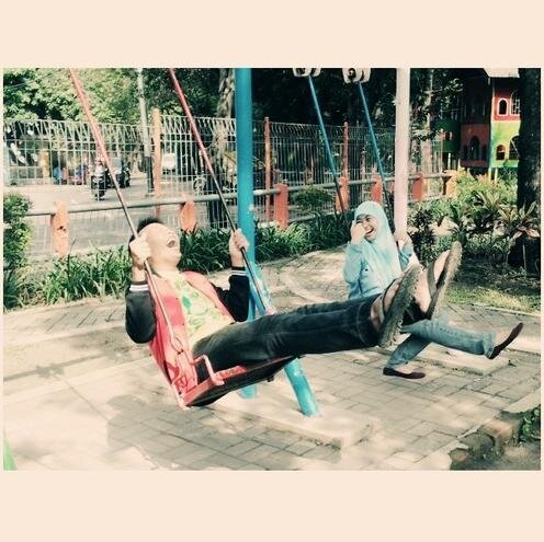 hanya allah dan {kamu(illa)} yang slalu ada di hati q, , ,walaupun cinta q ke kamu hanya seujung kuku namun walaupun sering di potong akan selalu tumbuh`DAFILL