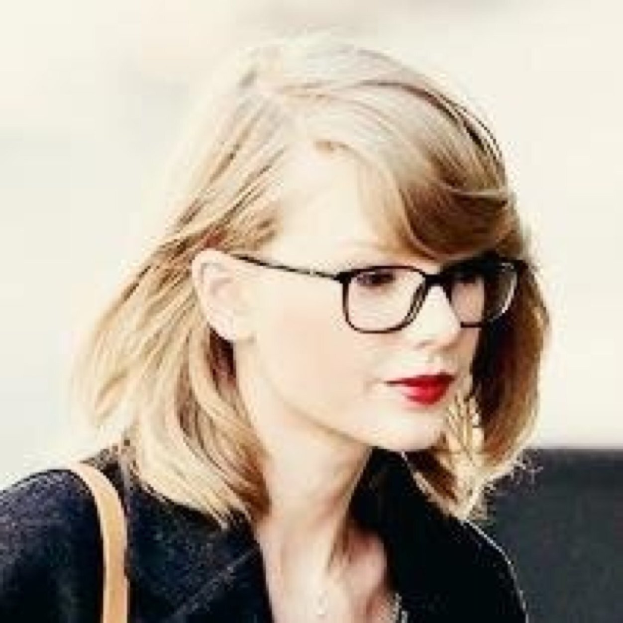 WhoisTSwift_ Profile Picture