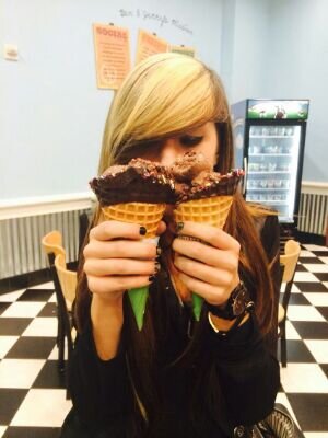 Roleplay Account ni Christina Grimmie●Dyosa ako, okay? Okay.