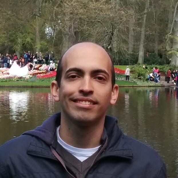 Estudante de mestrado em engenharia elétrica na UFSC.