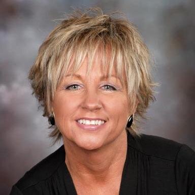 Accredited Home Staging Professional Master. Owner & Blogger w/ https://t.co/EFYAx12Dgu. REALTOR Long & Foster Christie's International Real Estate Park Potomac