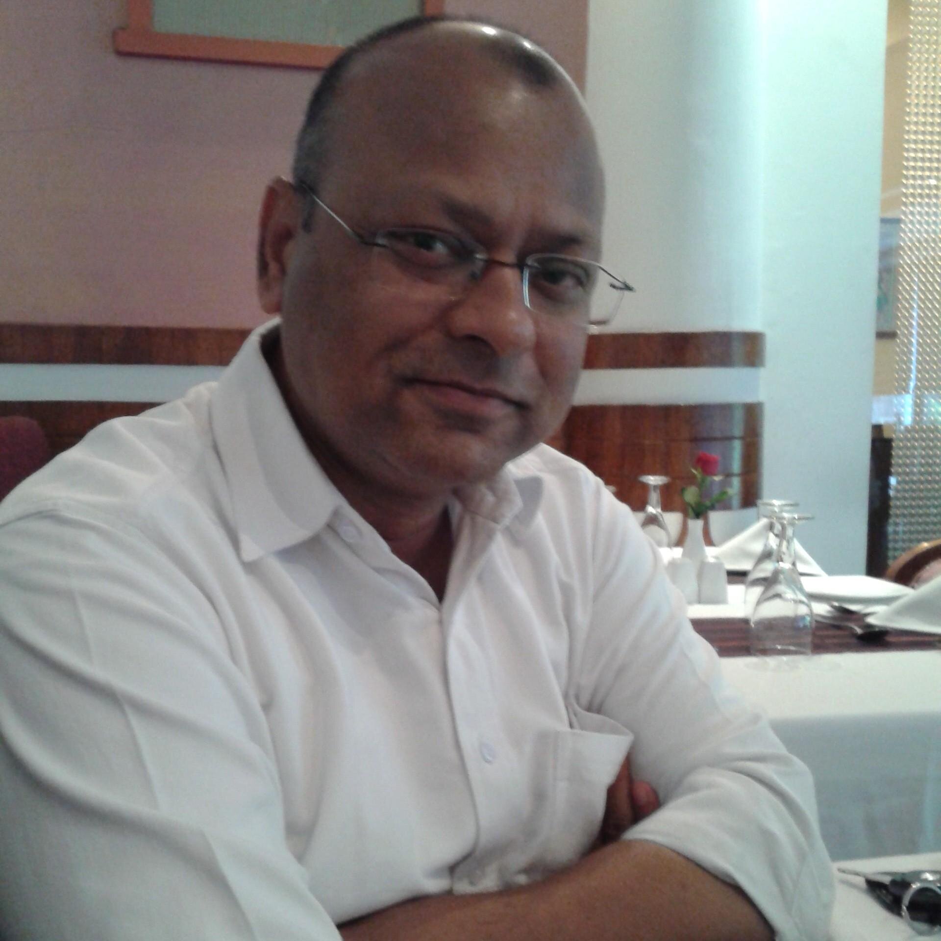 Convener of Students' oxygen movement, working with students and trying to make education the biggest issue. Updates can be seen on http://t.co/wYMnUF5Chy