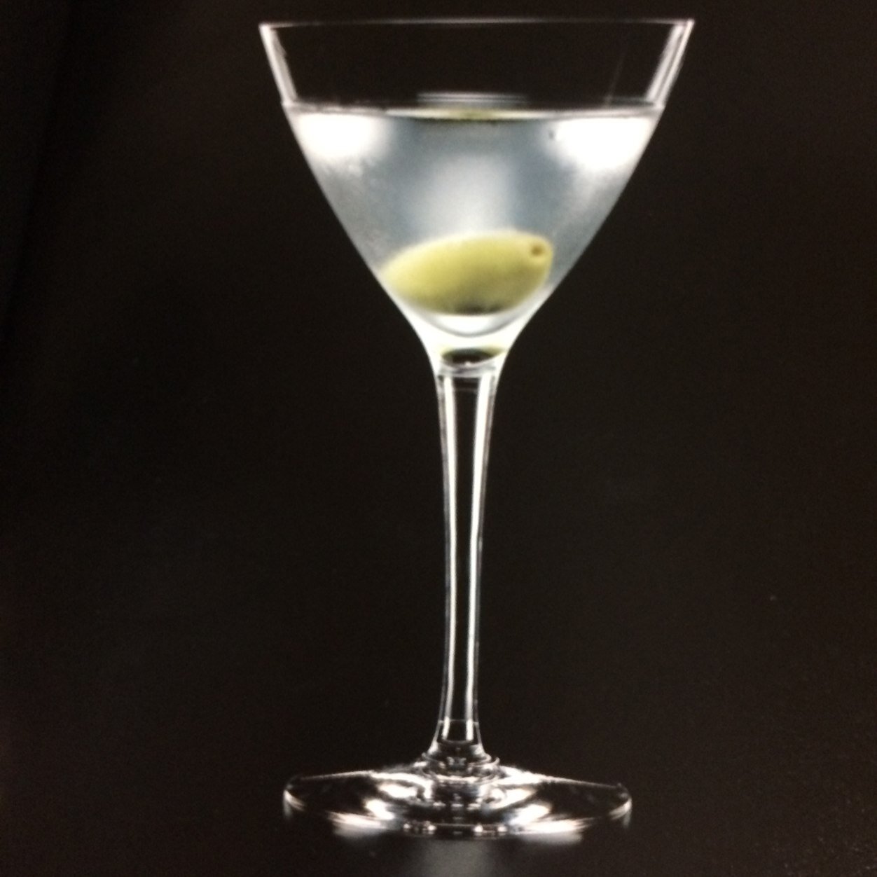 音楽と映画と読書と料理が好き。
料理は、白ワインかなんかを飲みながら作ります。
和食、中華、イタリアン、フレンチ、スパニッシュetc.
パリのアパルトマンみたいな所に住んでいます。
独り優雅に暮らしてます。