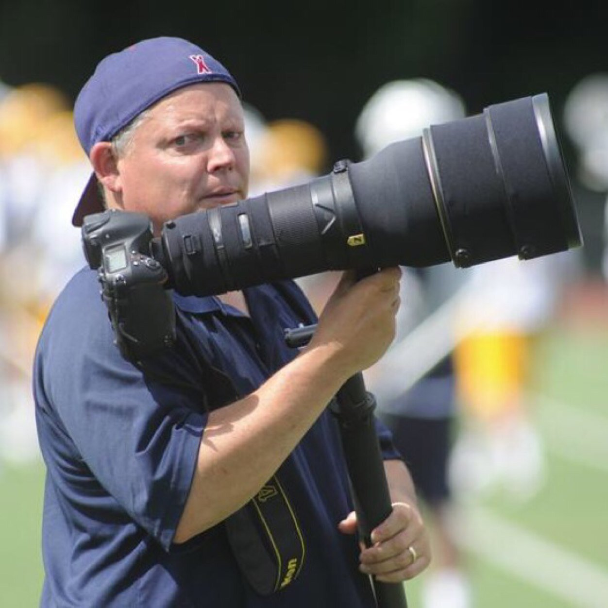 Freelance Photographer for MLB, MiLB & CBS MaxPreps. Official photographer of NH Youth Football & action sports contributor for NHHS through Impressions Studio.