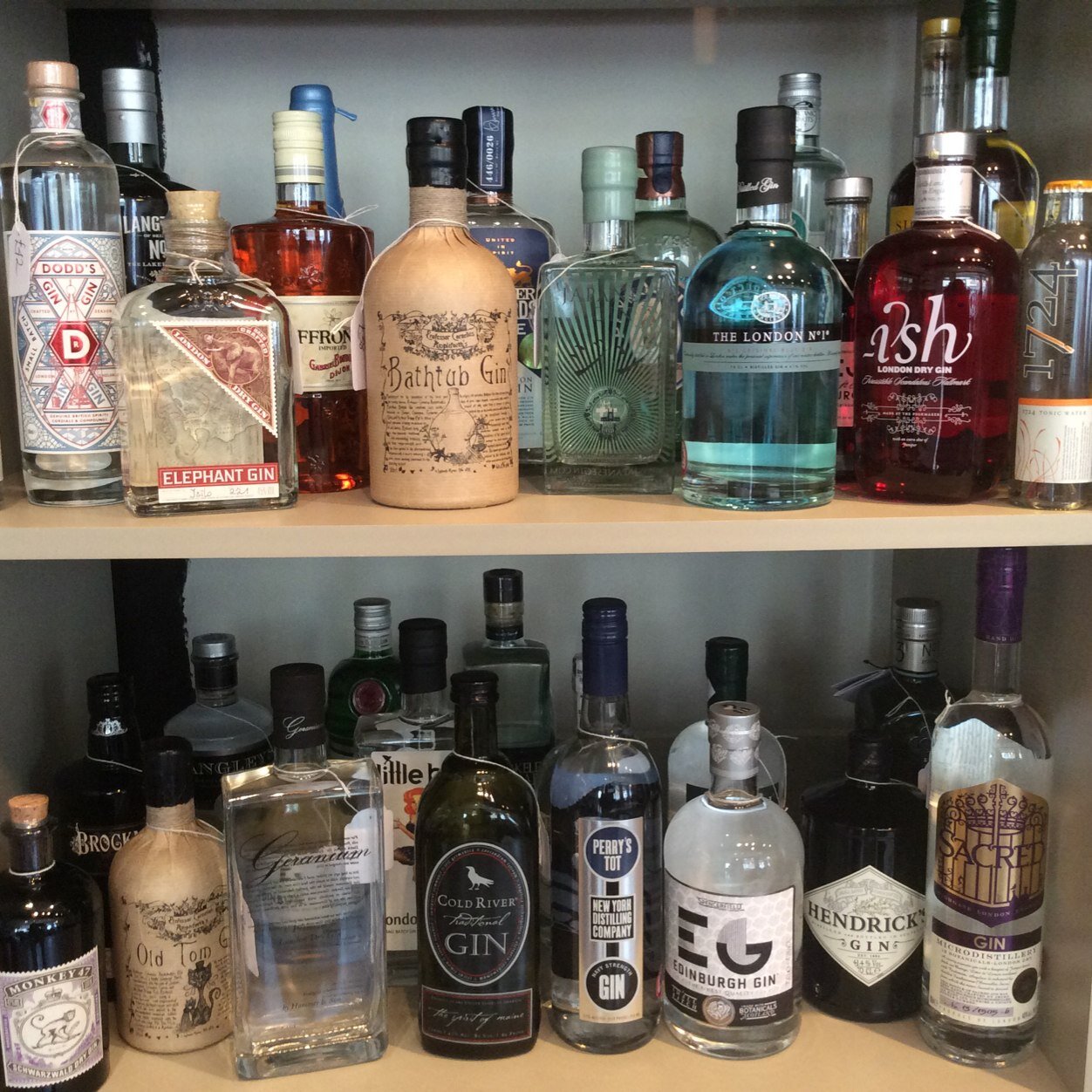 Exquisite artisan gins from the Stamford Gin Company, bringing you the finest gins from the most passionate distillers.