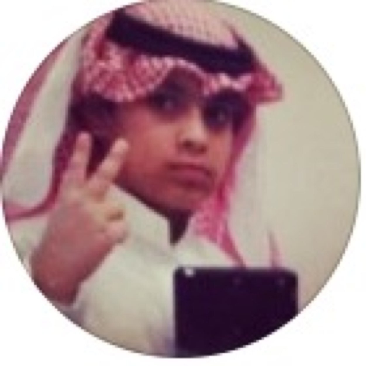 ربي اجعل أمي إحدى نساء الجنة وابي بجوار نبينا محمد ﷺ بالجنه