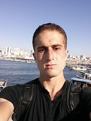 https://t.co/sfBzeigvRi

http://t.co/xnjk7tWwEx

أنا #فلسطيني_حر لا أنتمي لأي حزب سياسي وأؤمن بالمبادرة التي يقوم بها أبناء المجتمع كوسيلة للنهضة
