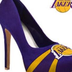 I #FollowBack all #Lakers #Yankees #Giants fans. Follow me as I Follow Christ ...#SigueMeYTeSigo ....