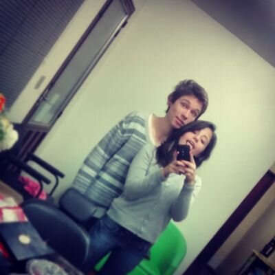 ☮ peace and love and lots of bitching ☮
‏♥ @Rlimaa_  pequena minha‏ ♥
