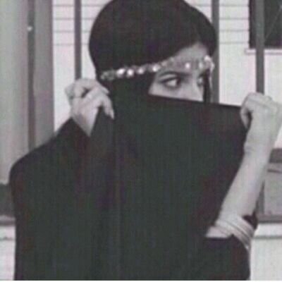 لست لأحد إني لله وإني إليهه راجعهه .