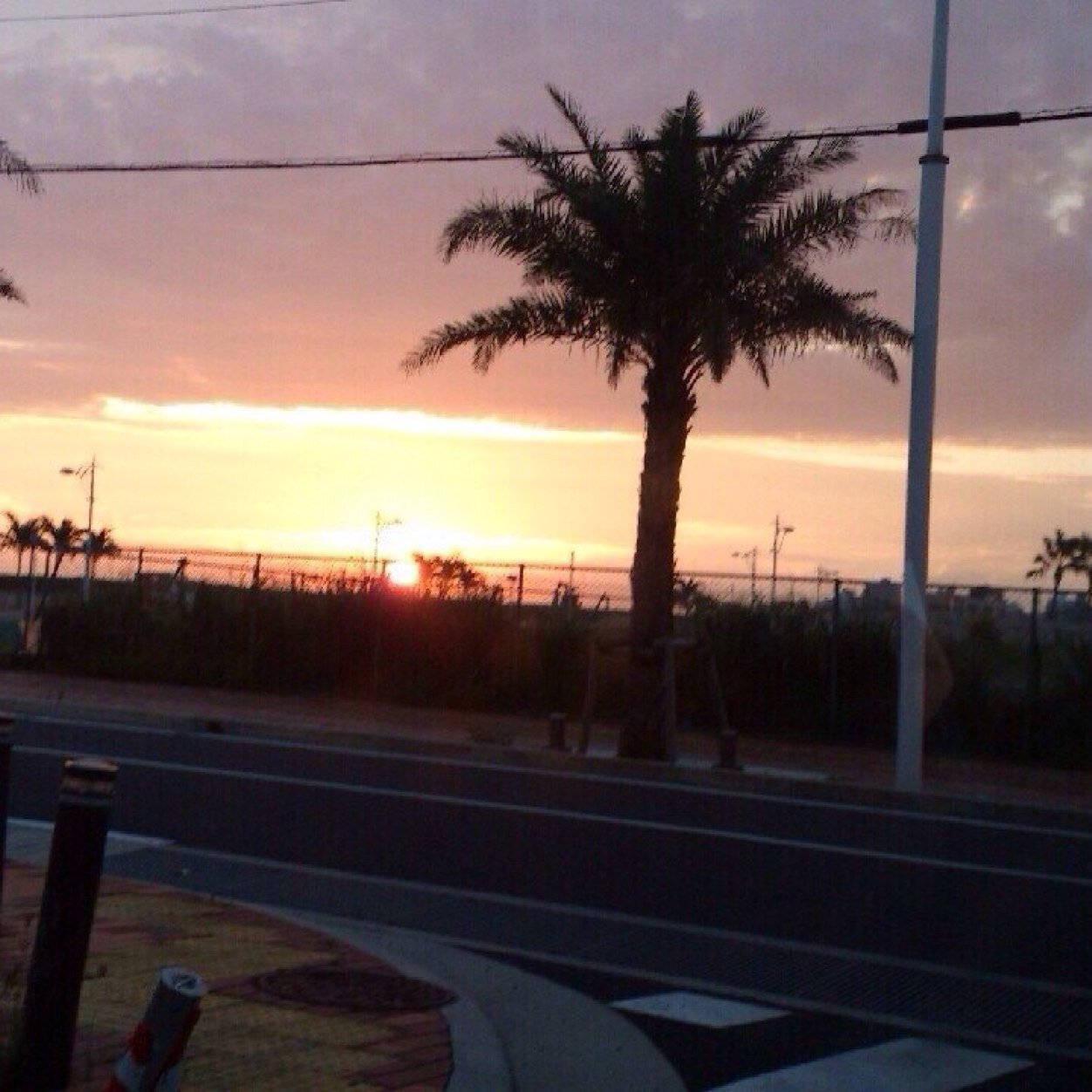 死ぬまでに絶対に見ておきたい絶景ばかりを集めたアカウント。感動したらRTお願いします。